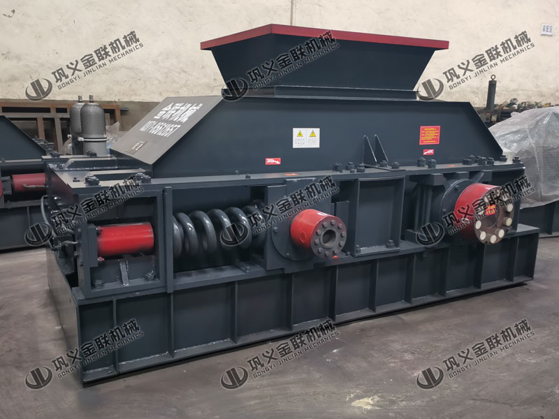 時(shí)產(chǎn)30噸對(duì)輥破碎機(jī)有哪些結(jié)構(gòu)，有哪些型號(hào)？