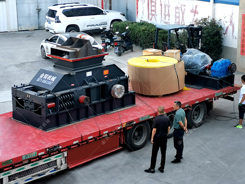 日產(chǎn)1000噸的對(duì)輥破碎機(jī)生產(chǎn)線報(bào)價(jià)，哪里的廠家更劃算？