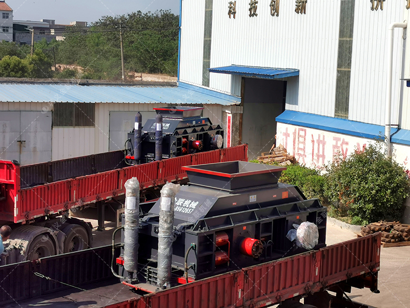 新型數(shù)控對輥制砂機(jī)工作原理是什么？河南地區(qū)哪家好？