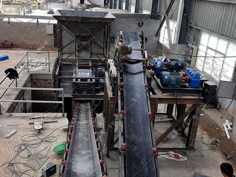 對(duì)輥破碎機(jī)破1噸礦石消耗多少電？