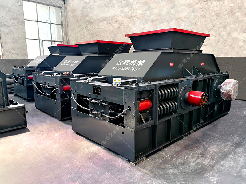 雙輥破碎機：破碎效率高，縮短生產(chǎn)周期