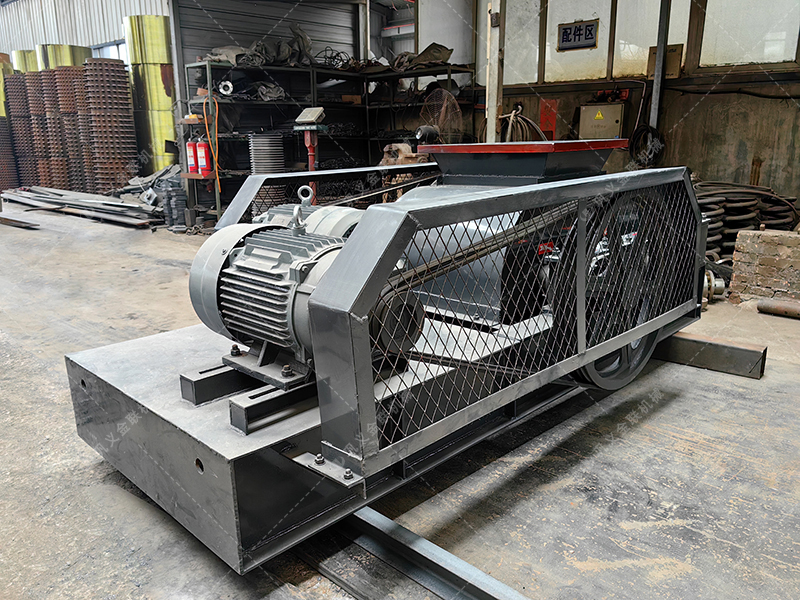 焦炭破碎難題解決方案：金聯(lián)雙齒輥式破碎機的特殊結構設計